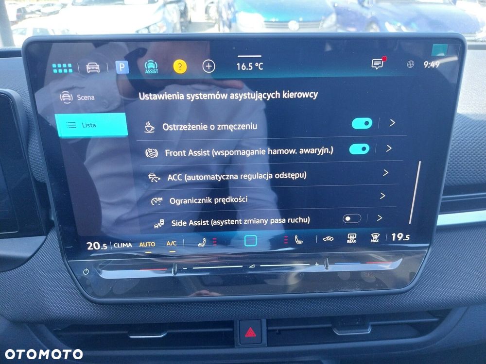 Volkswagen T-Roc 1.5 eTSI Life DSG - 13