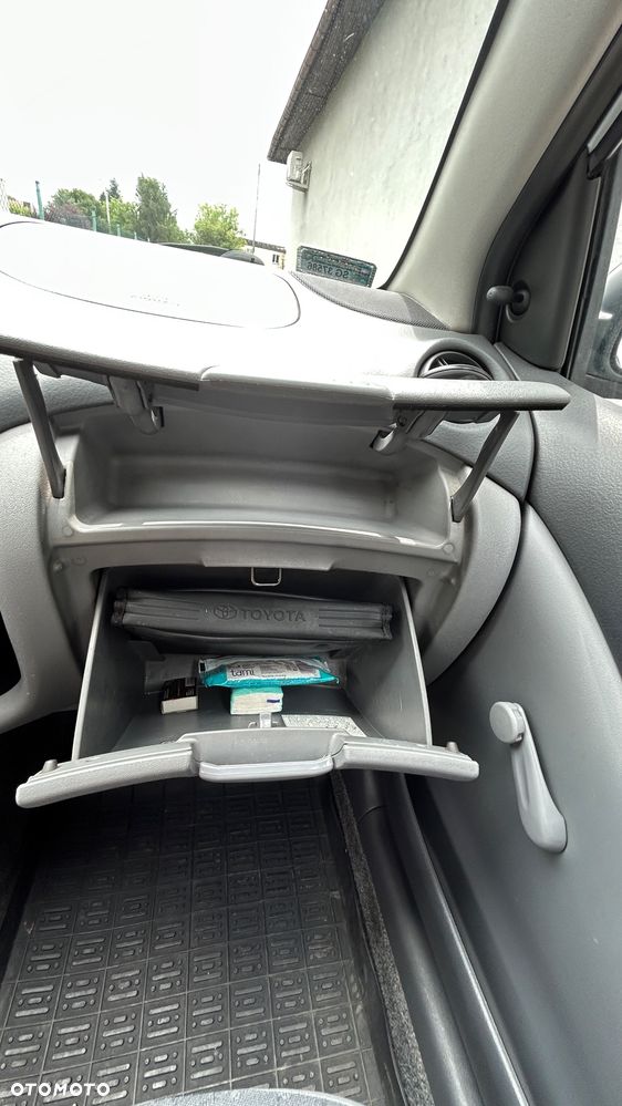 Toyota Yaris 1.0 Luna - 12