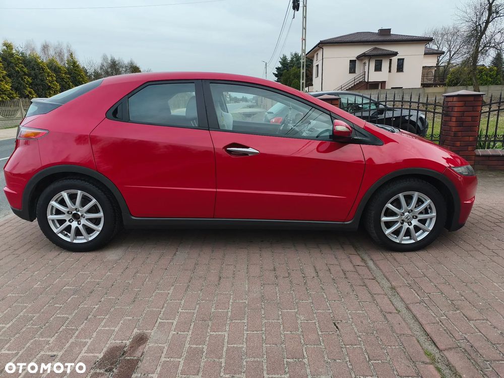 Honda Civic 1.8 Comfort - 8