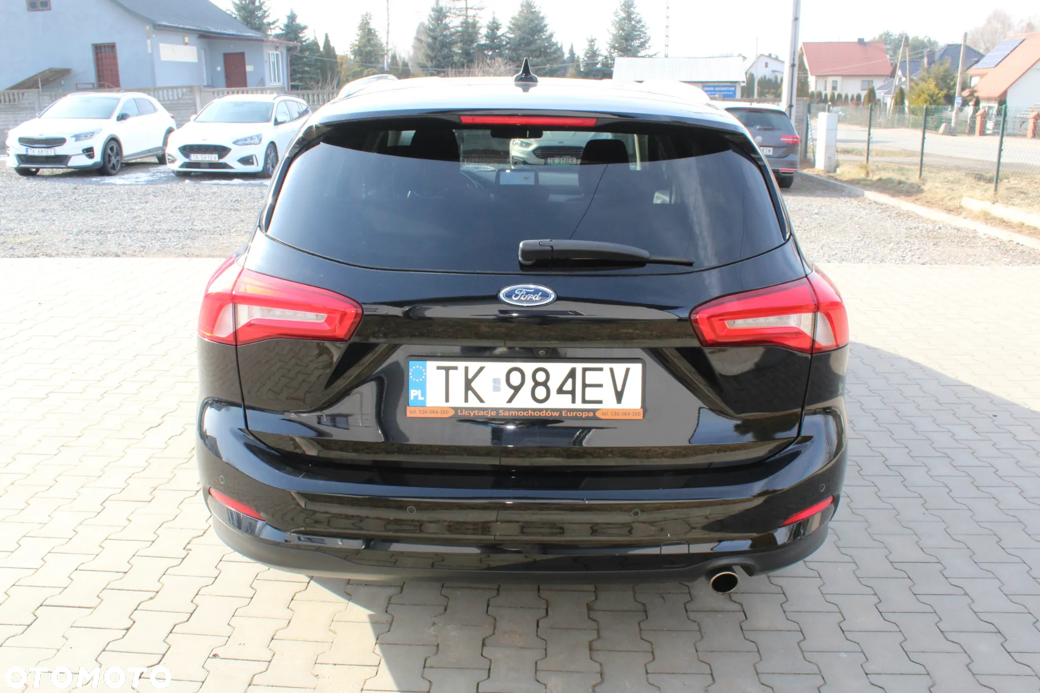 Ford Focus 2.0 EcoBlue Start-Stopp-System TITANIUM - 6