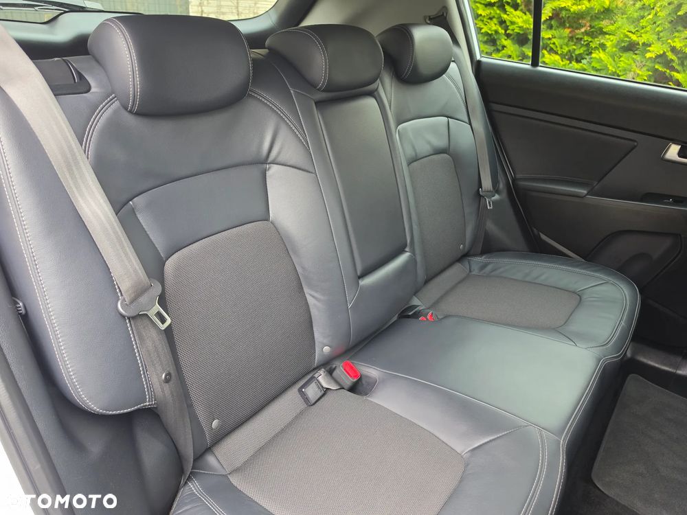 Kia Sportage 2.0 CVVT 4WD Fifa World Cup Edition - 37