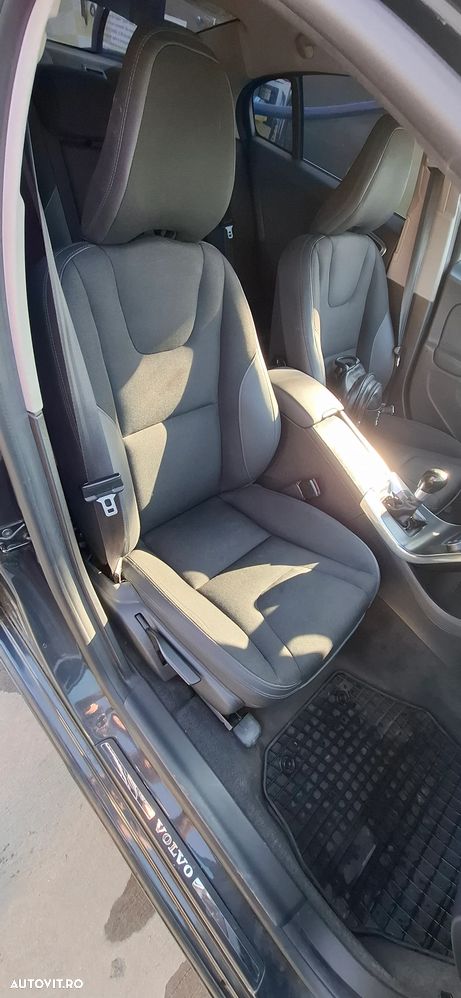 Volvo S60 - 13
