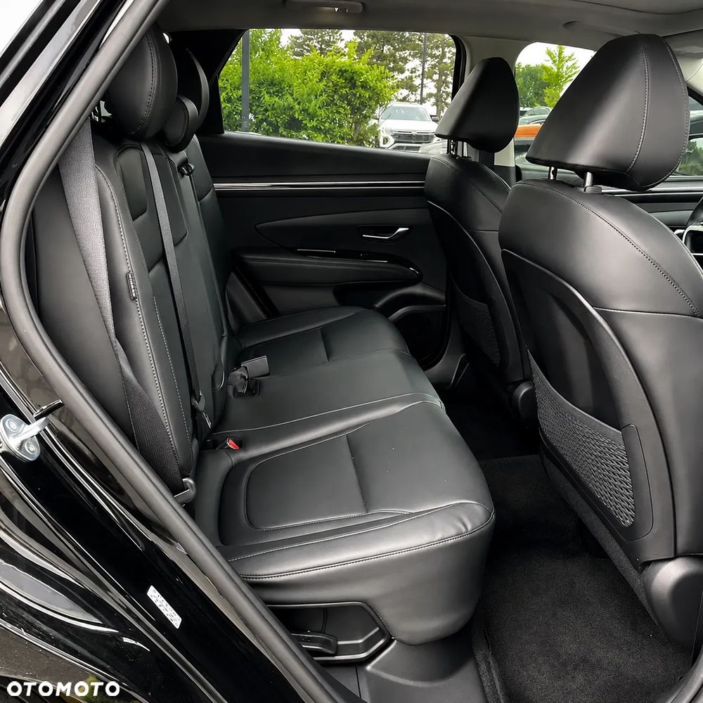 Hyundai Tucson 1.6 T-GDi 48V-Hybrid 4WD DCT Blackline - 11