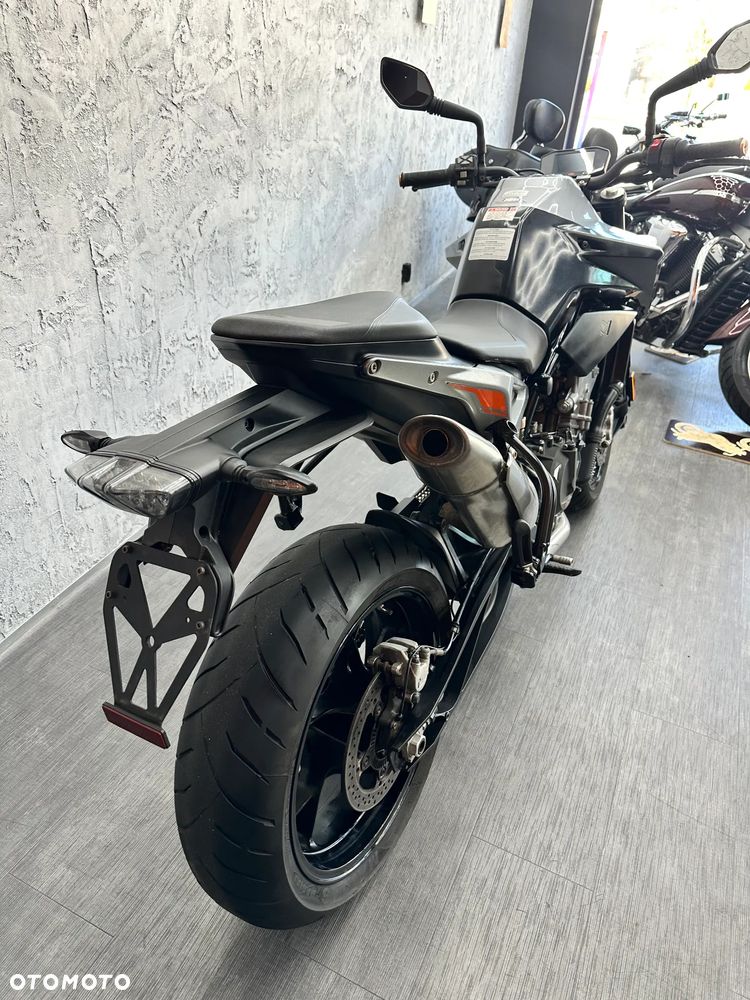 KTM Duke - 23