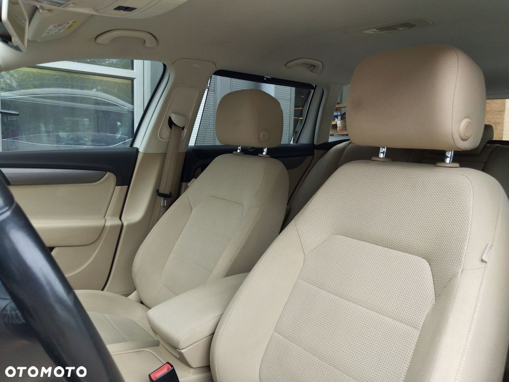 Volkswagen Passat 1.4 TSI BMT Comfortline - 11