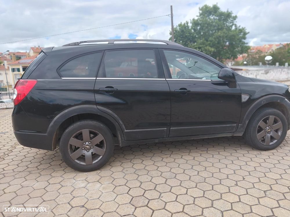 Chevrolet Captiva 2.0 VCDi Seven 7L - 28