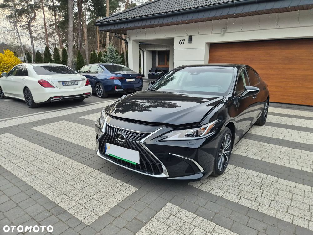 Lexus ES 300h Prestige - 3