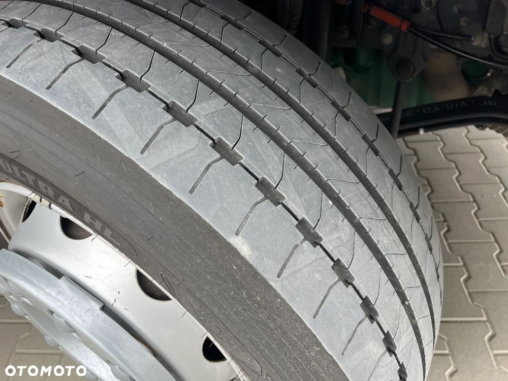 Volvo FH460 I-Save Globetrotter XL - 14