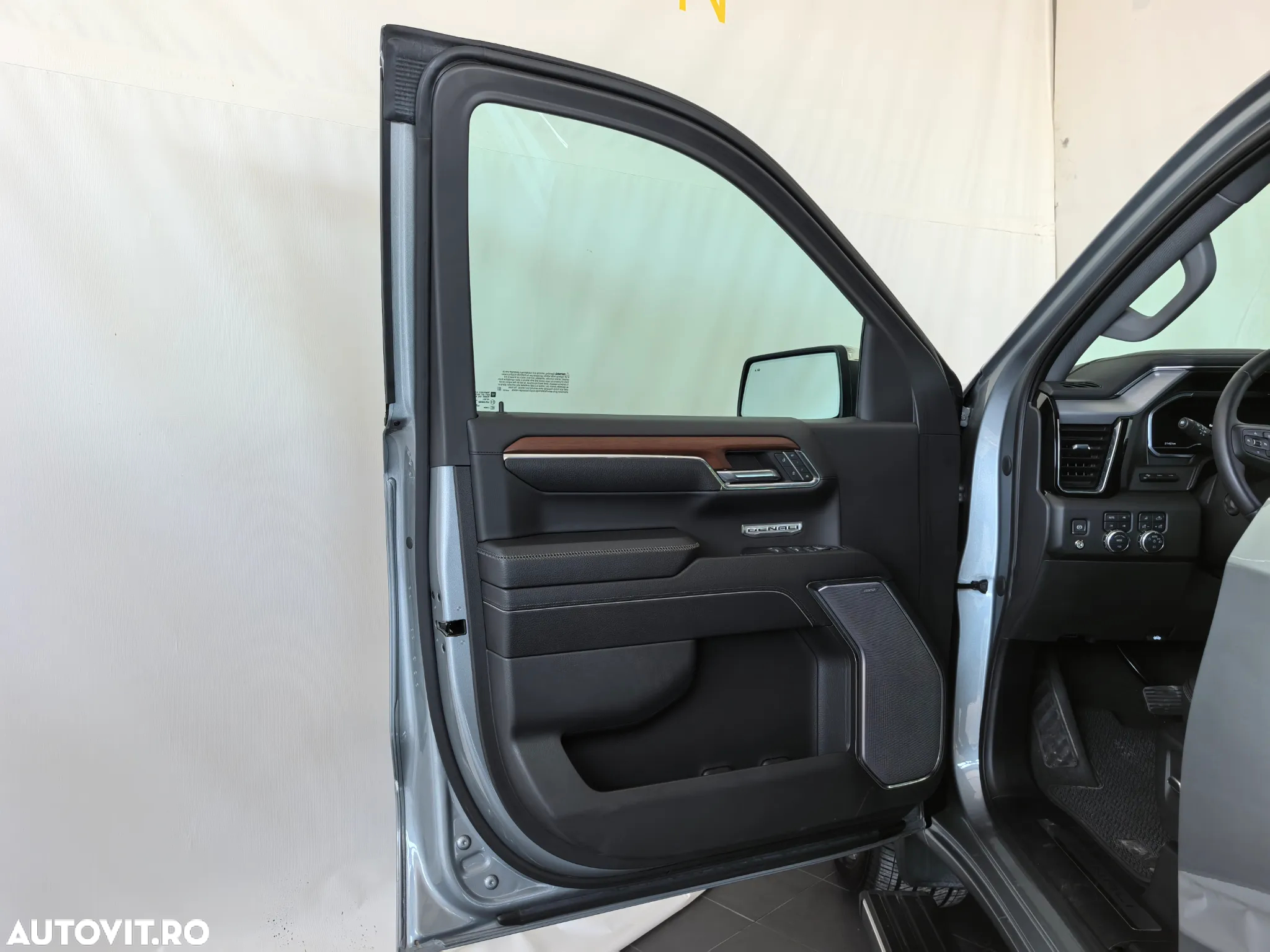 GMC Sierra - 8