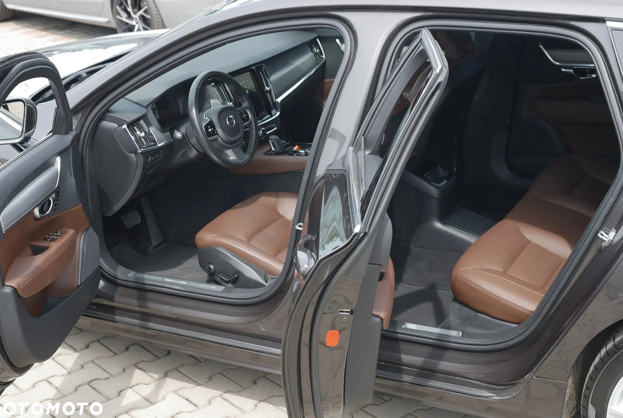 Volvo V90 T6 AWD Plug-In Hybrid Inscription Expression - 10