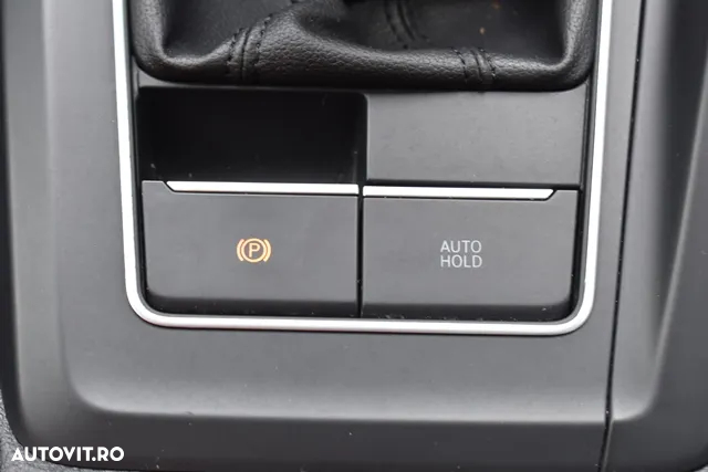 Volkswagen Golf Variant 2.0 TDI SCR - 26