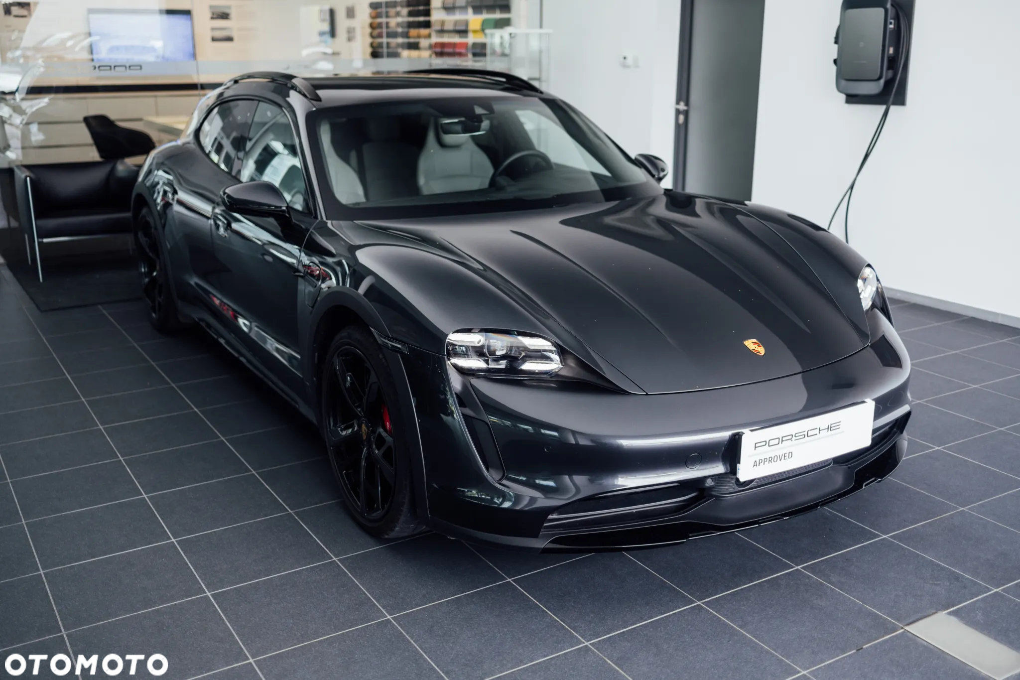 Porsche Taycan 4S Cross Turismo - 7