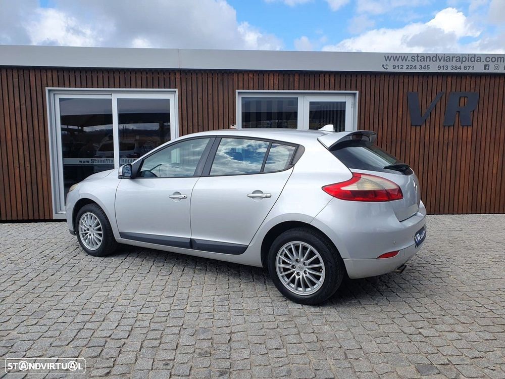Renault Mégane 1.5 dCi Dynamique S - 15