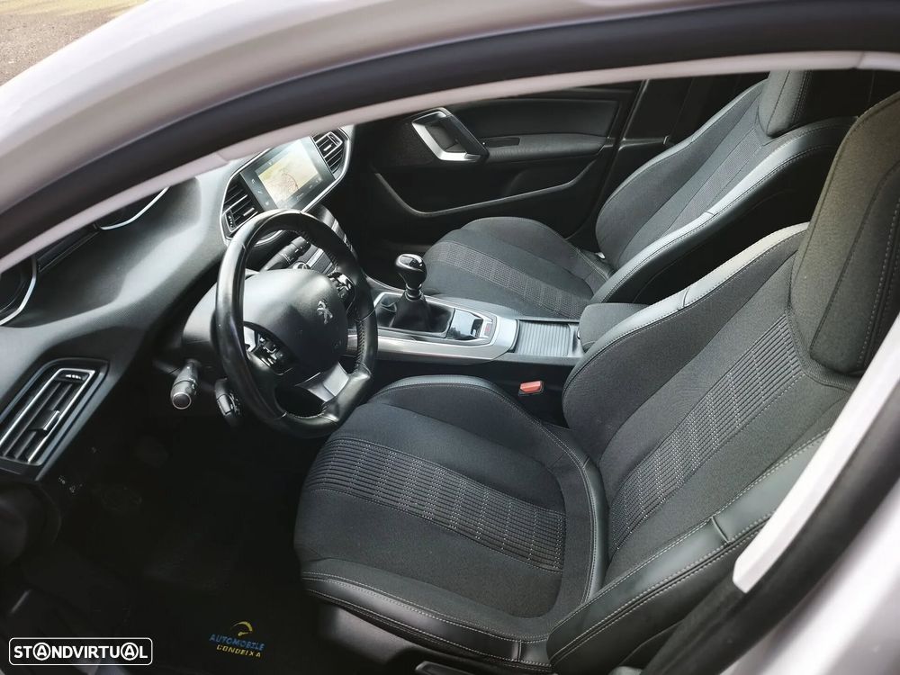 Peugeot 308 PureTech 130 Allure Pack - 10