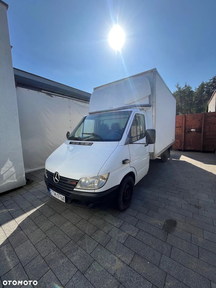 Mercedes-Benz Sprinter