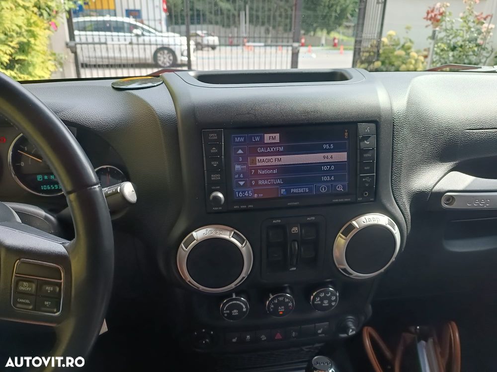 Jeep Wrangler - 17