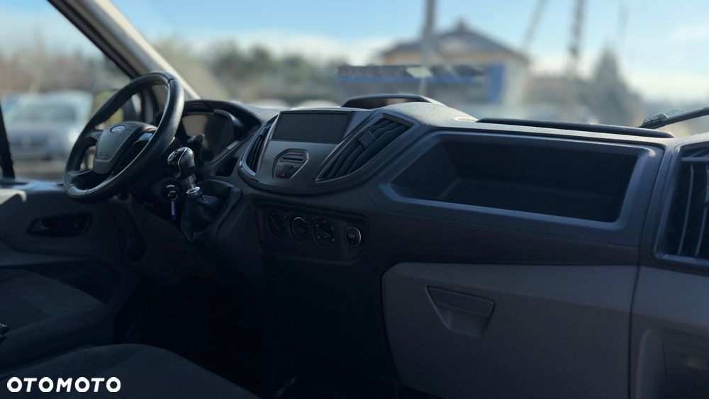 Ford Transit - 15