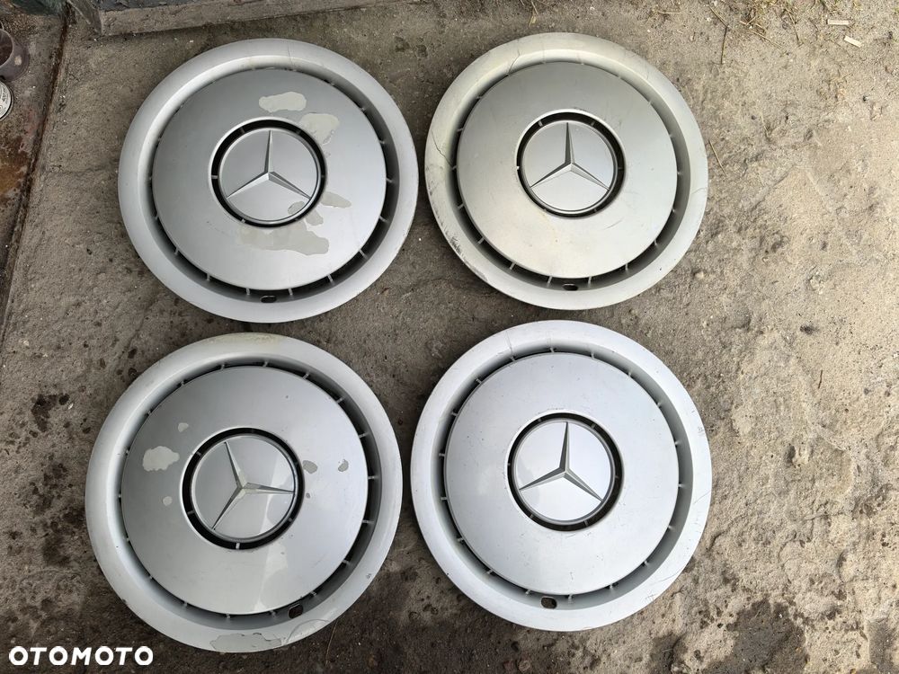 Mercedes w124 Kołpaki 15" KOMPLET - 1