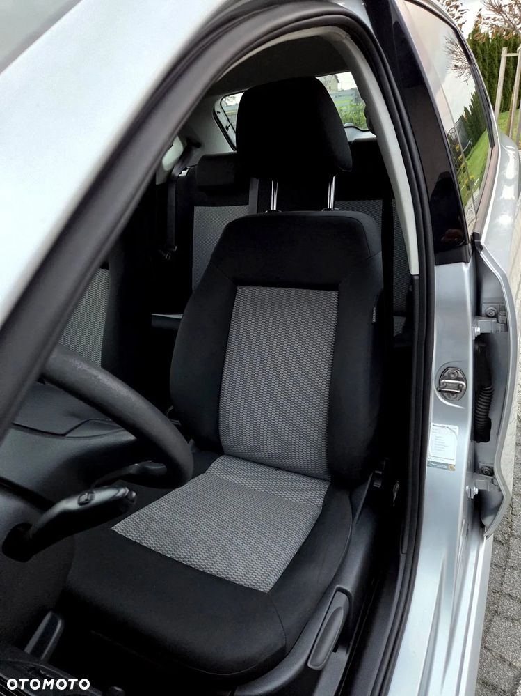 Volkswagen Polo - 16