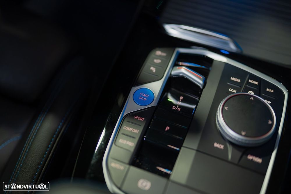 BMW iX3 M Sport Impressive - 41