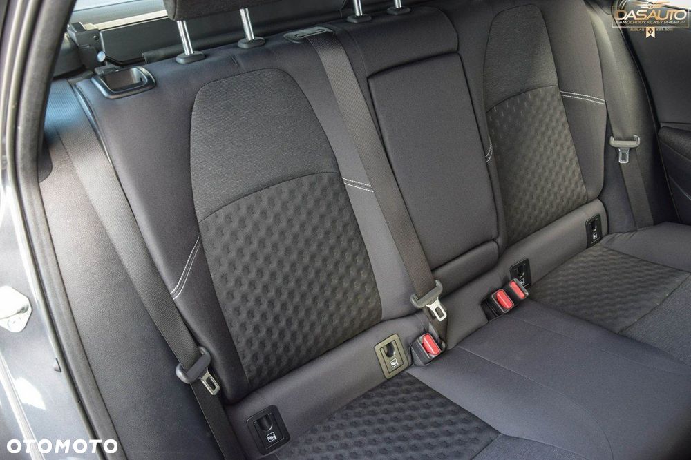 Toyota Corolla 1.8 Business Edition - 30