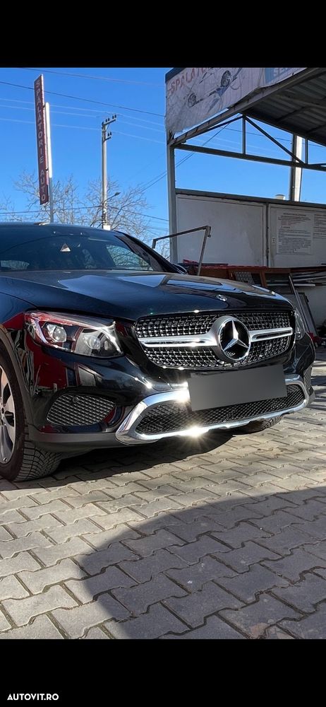 Mercedes-Benz GLC Coupe 250 4Matic 9G-TRONIC - 25