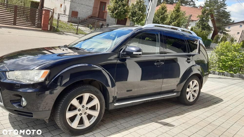 Mitsubishi Outlander 2.0 DID Intense + - 1