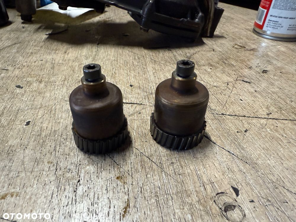 Wałek wielowpustowy 1715027 m52tu m54 + śrubka zębatka vanosa 2szt