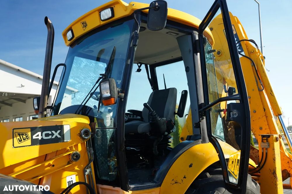 JCB 4CX / BULDOEXCAVATOR / 6.200 ORE / DIRECȚIE PE TOATE ROȚILE / - 24