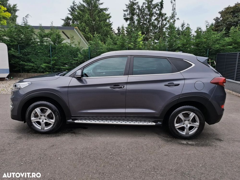 Hyundai Tucson blue 1.7 CRDi 2WD Style - 12