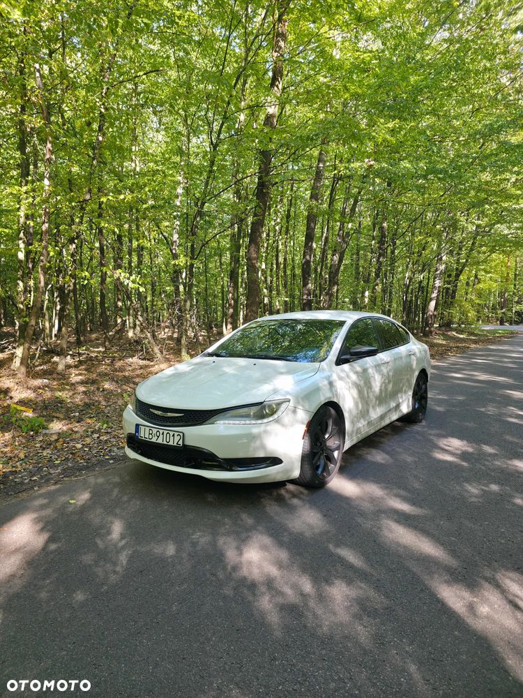 Chrysler 200 - 9