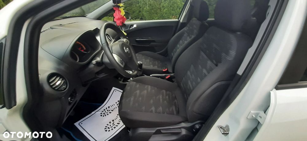 Opel Corsa - 25