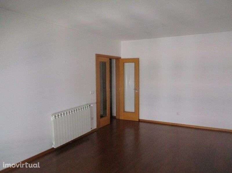 Apartamento T2 na Quinta da Seara, Oliveira do Douro, Gaia - Grande imagem: 3/12