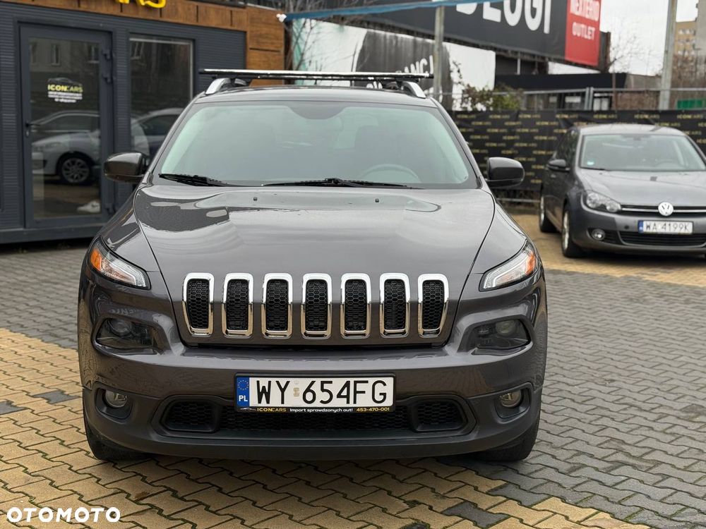 Jeep Cherokee - 3