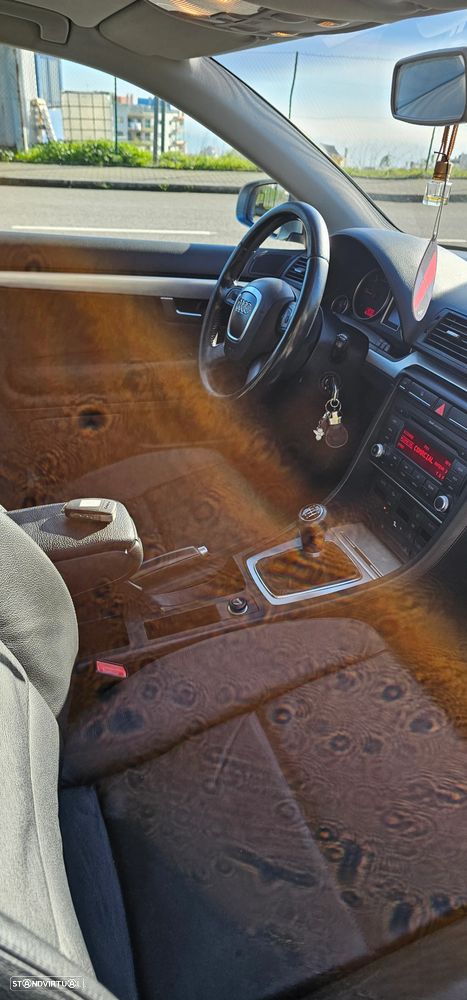 Audi A4 Avant 2.0 TDi S-line - 18