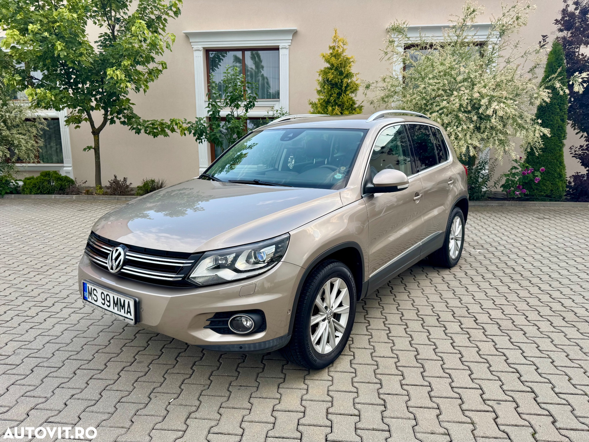 Volkswagen Tiguan 2.0 TDI 4Mot DSG Highline - 2