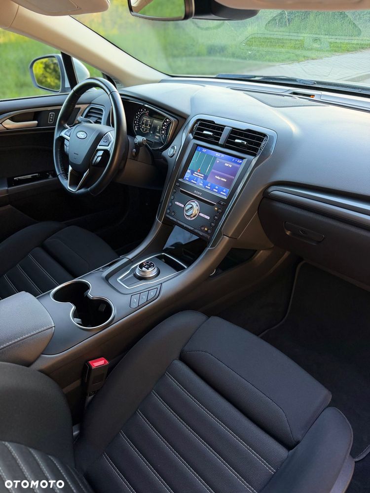 Ford Mondeo 2.0 EcoBlue Titanium - 27