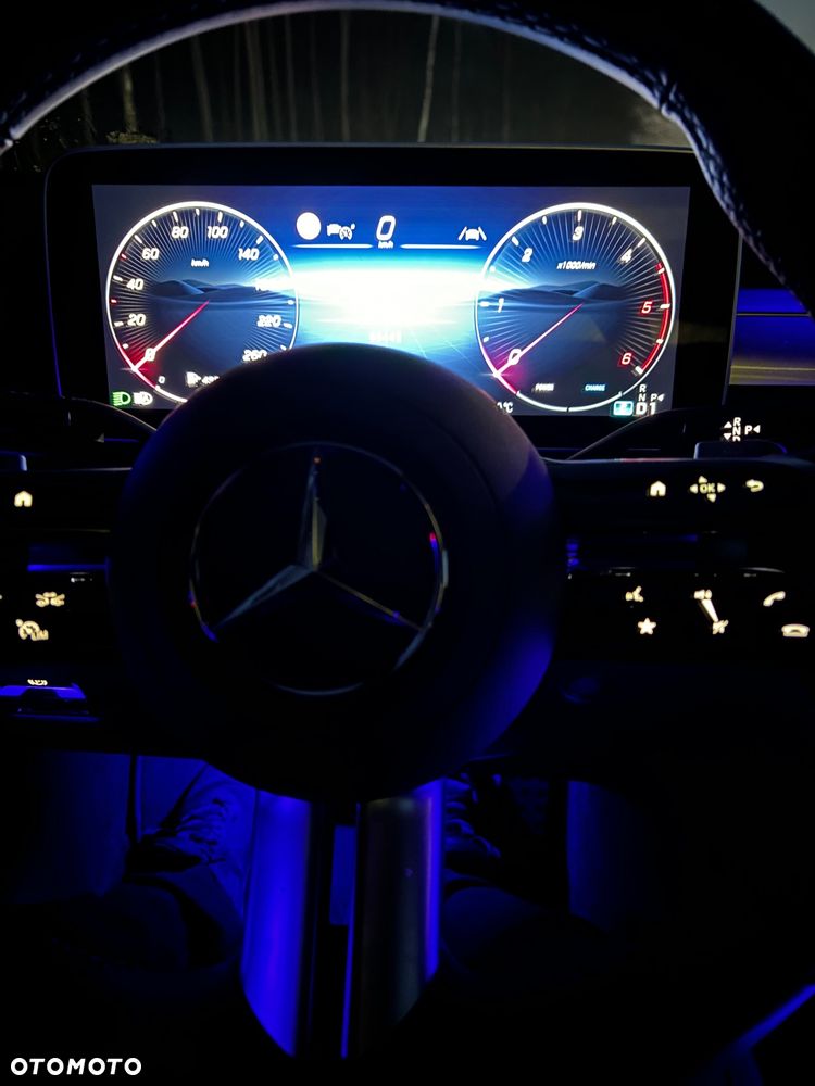 Mercedes-Benz Klasa C 220 d mHEV 4-Matic - 22