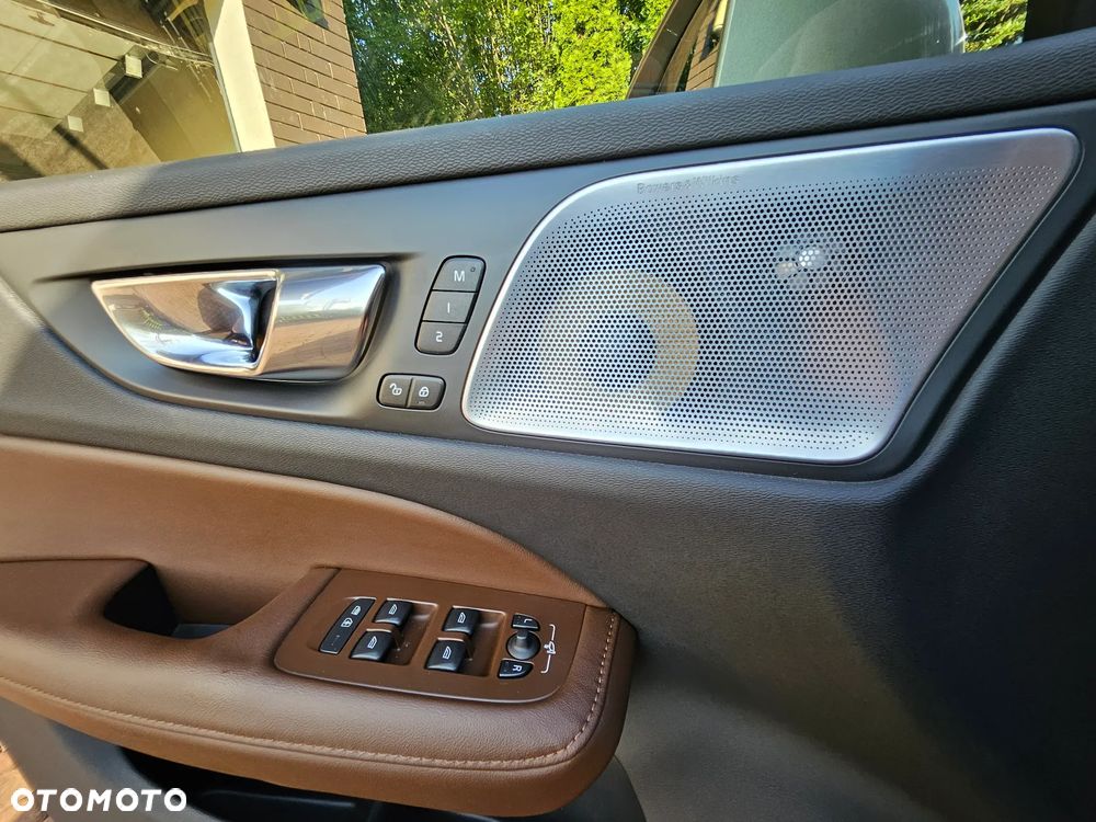 Volvo V60 Cross Country D4 AWD - 24