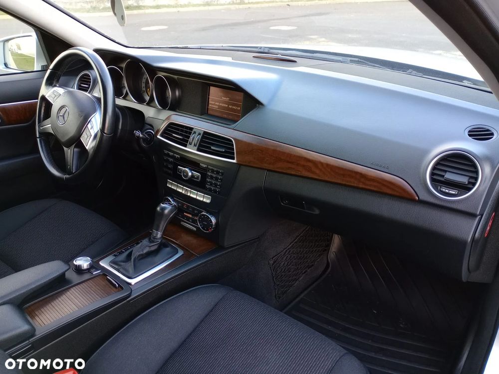 Mercedes-Benz Klasa C 200 Kompressor Automatik Elegance - 19