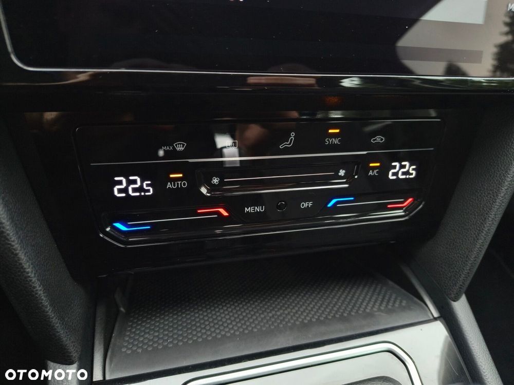 Volkswagen Passat - 23