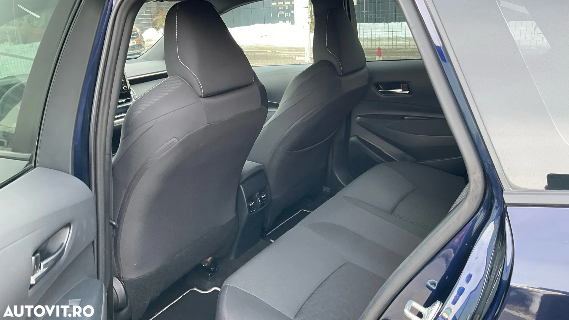 Toyota Corolla 1.8 HSD TS Dynamic - 12