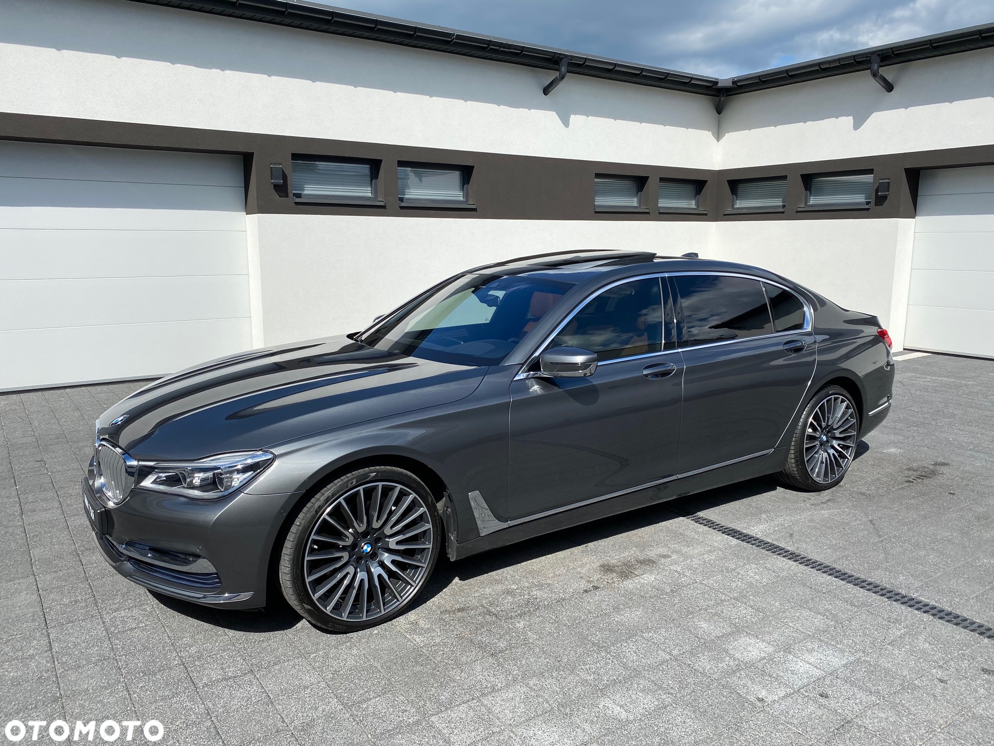 BMW Seria 7 750Li xDrive - 13