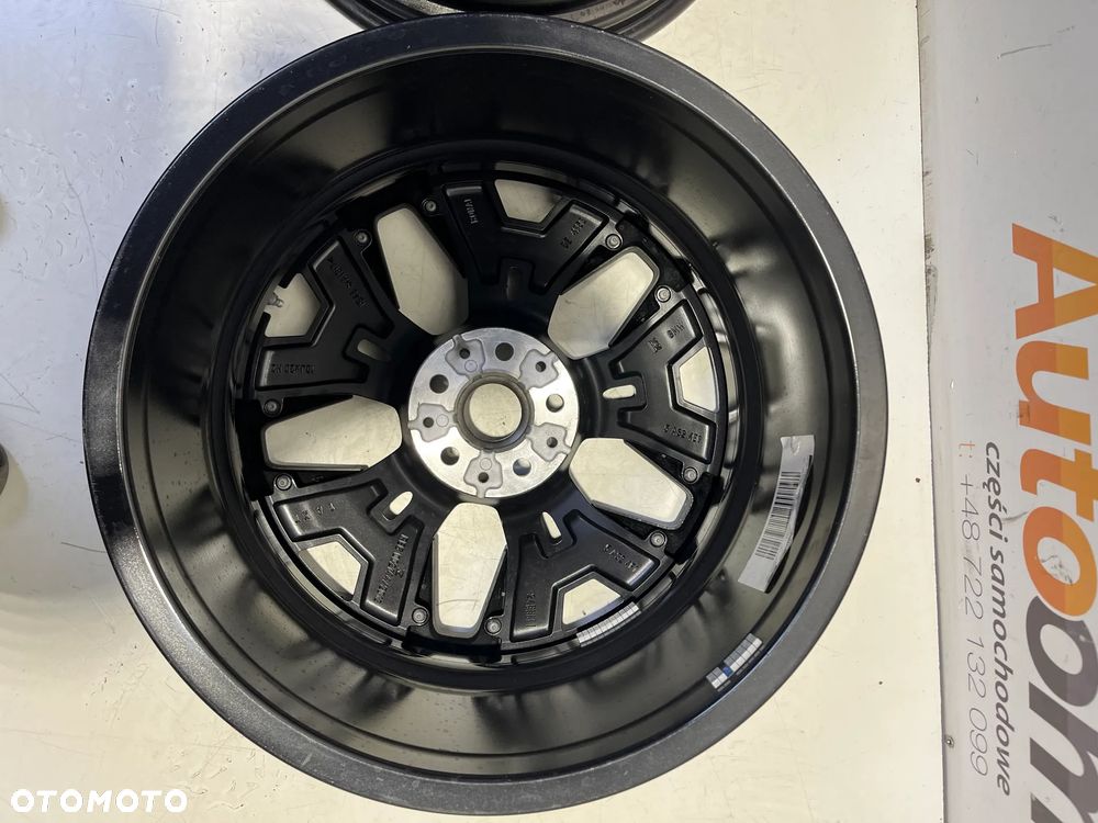 Felgi BMW 5 I5 G60 8.5 x 20" 5x112 ET 28  939M 5A324F0,5A324E8,5A324E9,5A324F1 - 19