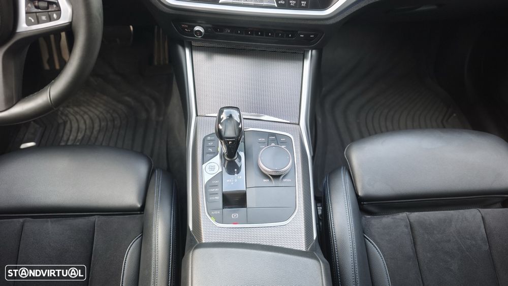 BMW 318 d Pack M Auto - 24