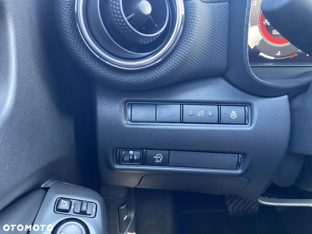 Nissan Juke 1.0 DIG-T N-Connecta DCT - 19