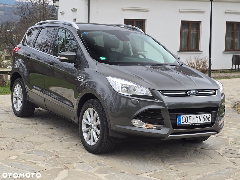 Ford Kuga 2.0 TDCi 2x4 Titanium - 15