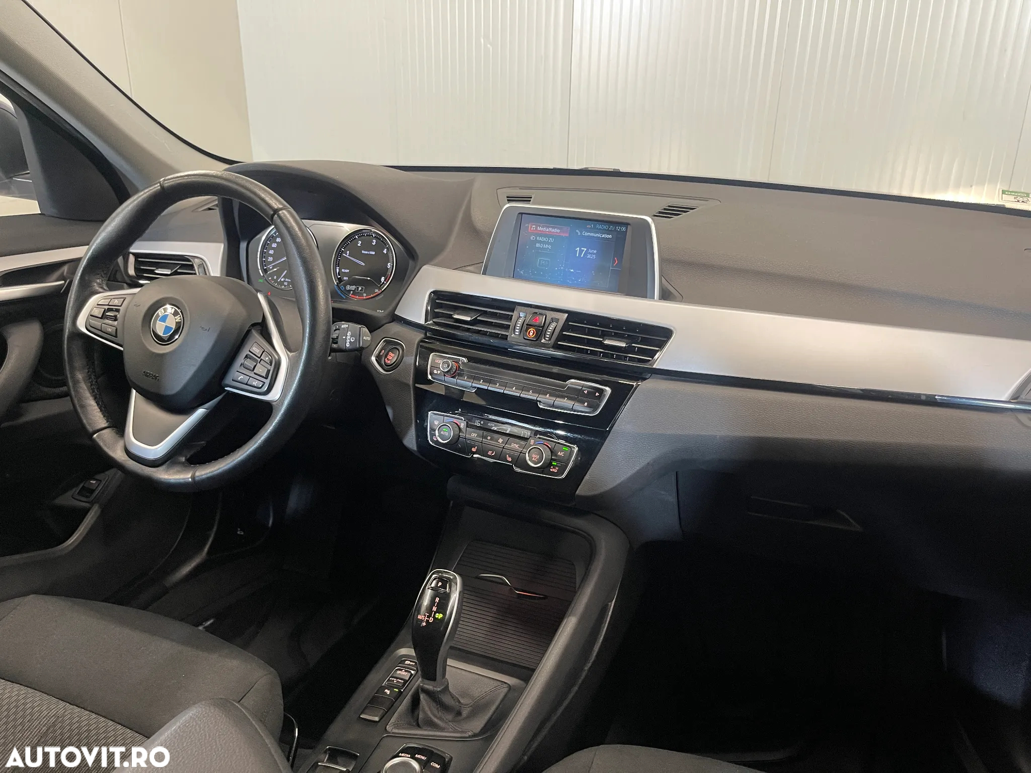 BMW X1 - 8