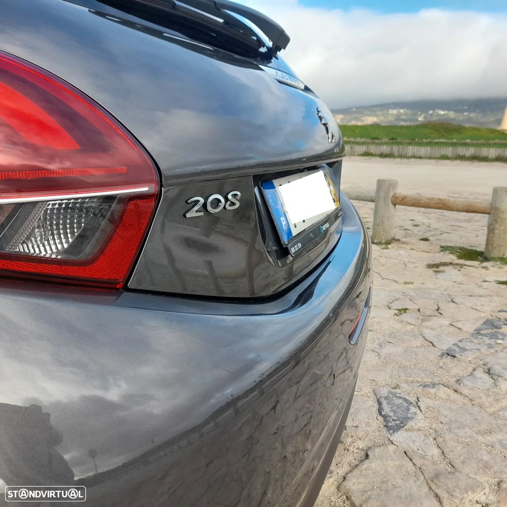 Peugeot 208 1.2 PureTech Signature - 9
