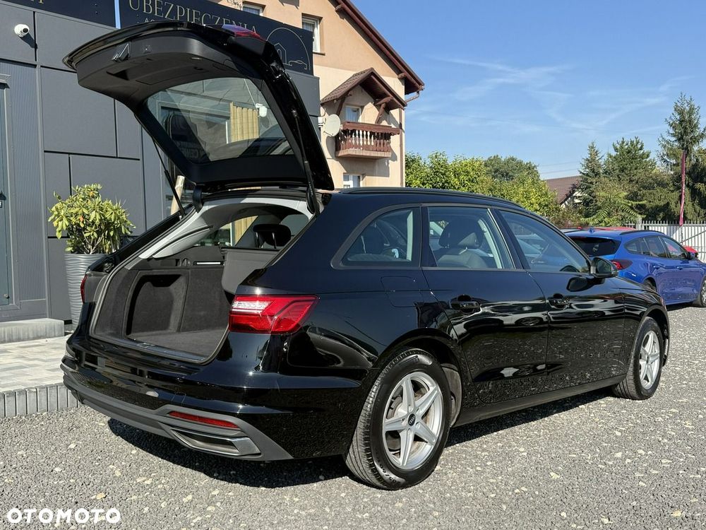 Audi A4 Avant 30 TDI S tronic - 31
